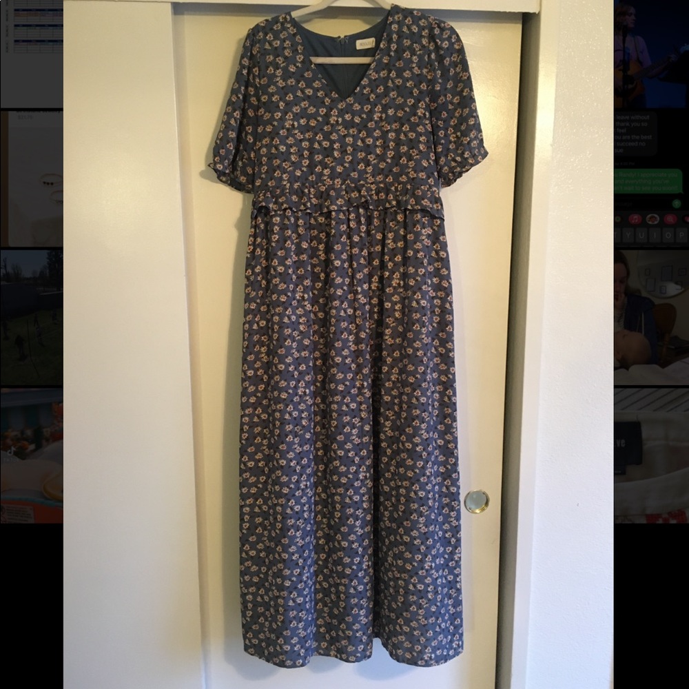 Roolee mom Nursing and maternity friendly maxi